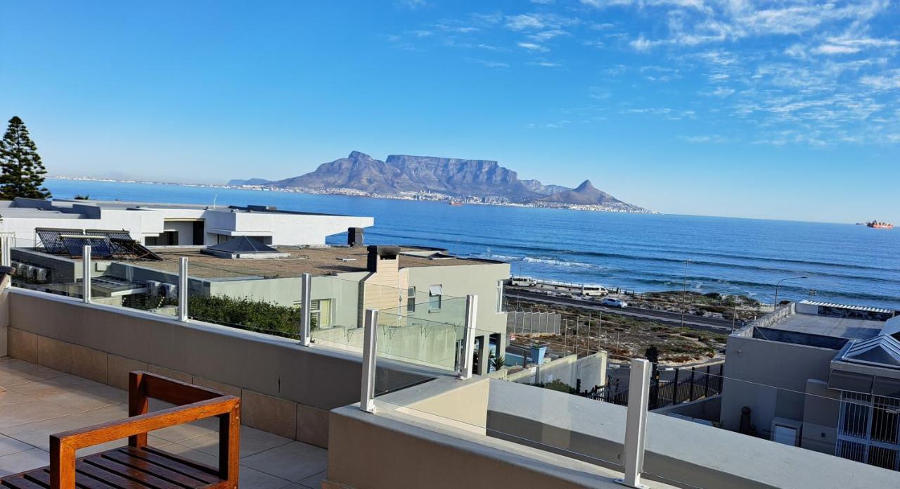 2Whitewaters Bloubergstrand Homestay Exterior photo